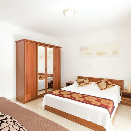 דירה One-bedroom In