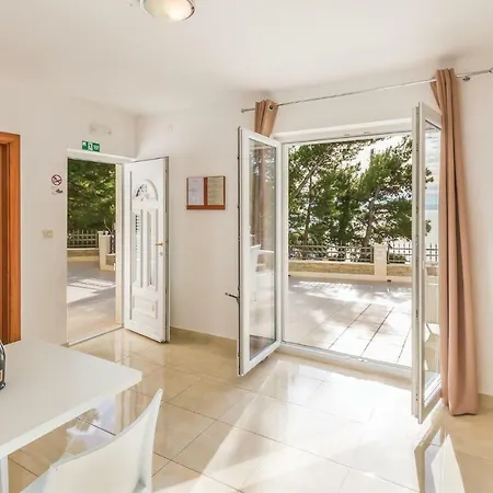 One-bedroom In *